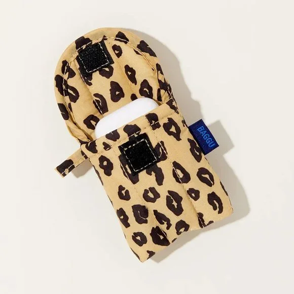 NWT BAGGU Puffy Earbuds Case - Honey Leopard - Picture 3 of 8